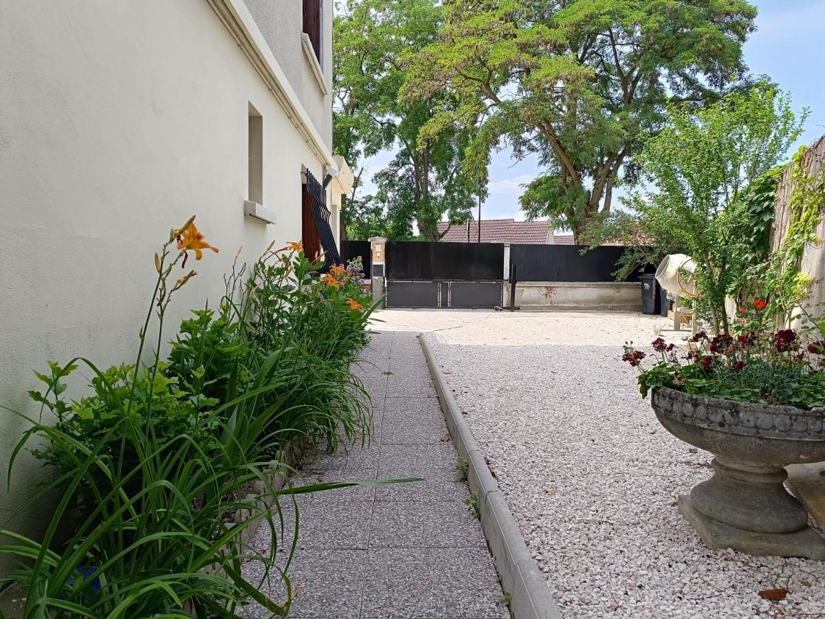 Qhome 1 - Studio Entre Paris Et Disney Villiers-sur-Marne Exterior photo
